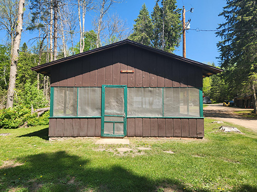 cabin 3 white spruce